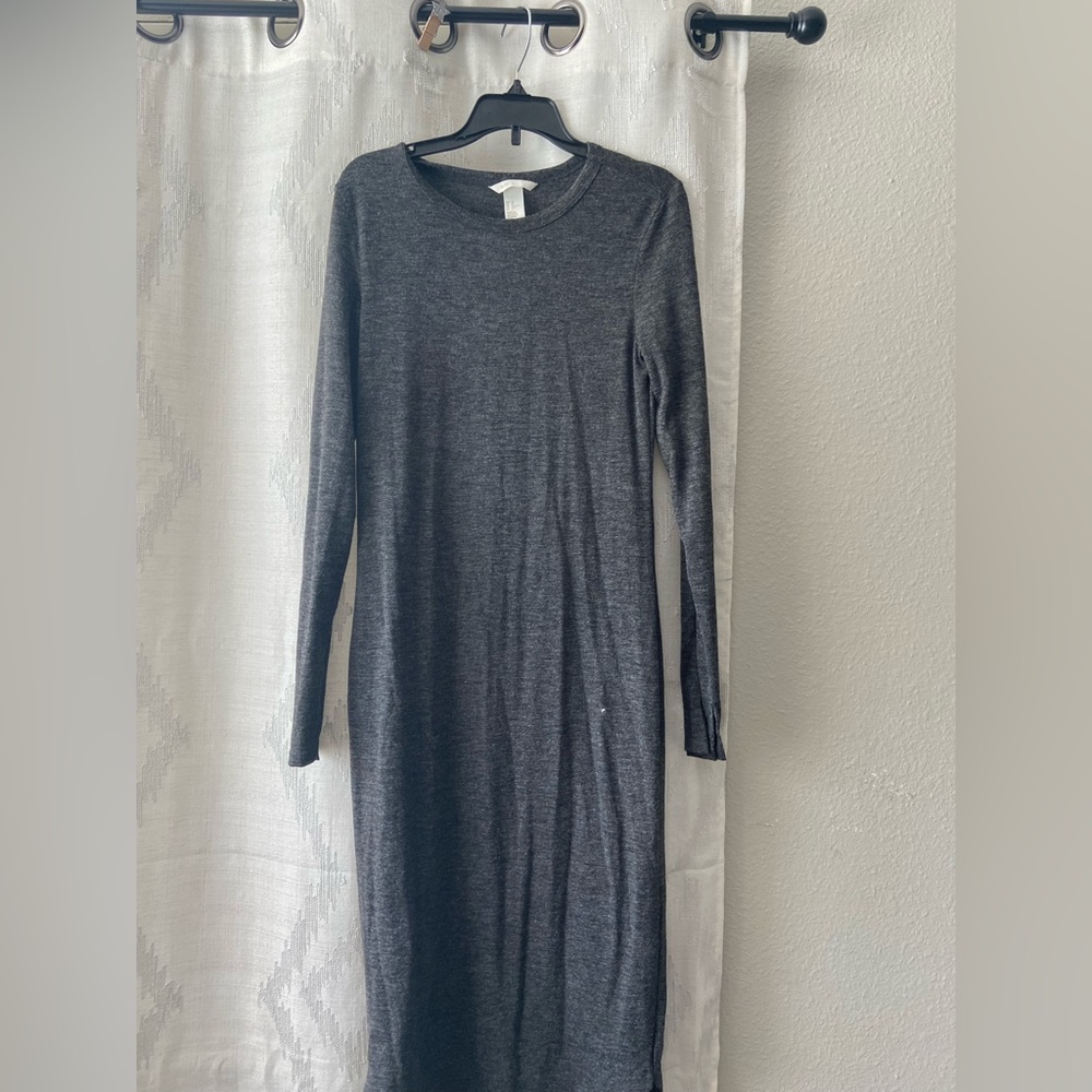 Comfy, grey, lightweight h&m long sleeve dress.